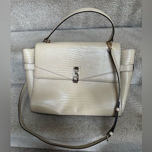 Henri Bendel purse